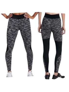 Nike Pro Hyoerwarm Brusted Leggings Size  S